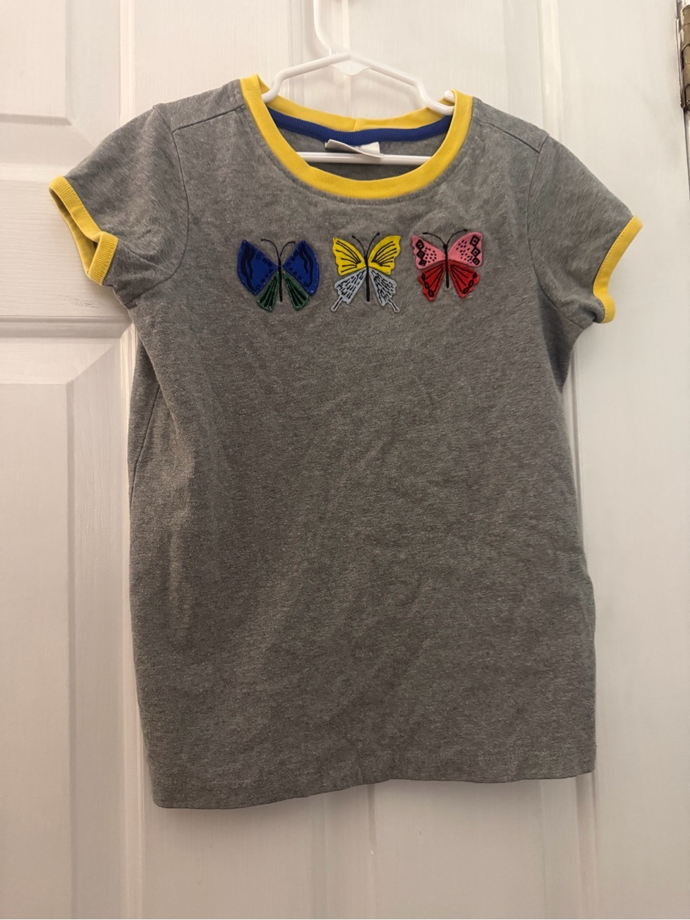 Hanna Andersson Girls Embroidered Butterfly Ringer Tee Gray Size 120